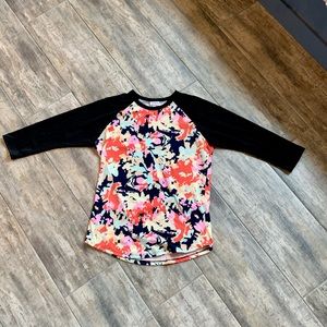 Lularoe 3/4 sleeve baseball tee